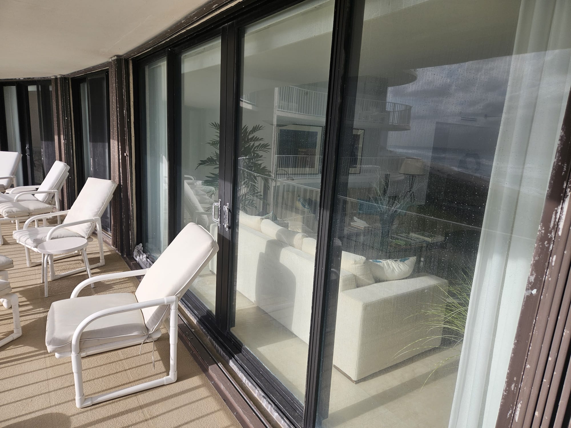 Glass scratch removal South Florida